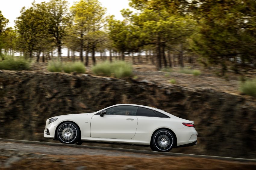 Mercedes-Benz E-Class Coupe ，帅气外表更强动力。 16042