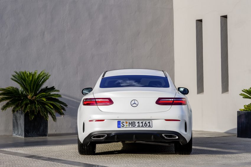 Mercedes-Benz E-Class Coupe ，帅气外表更强动力。 16061