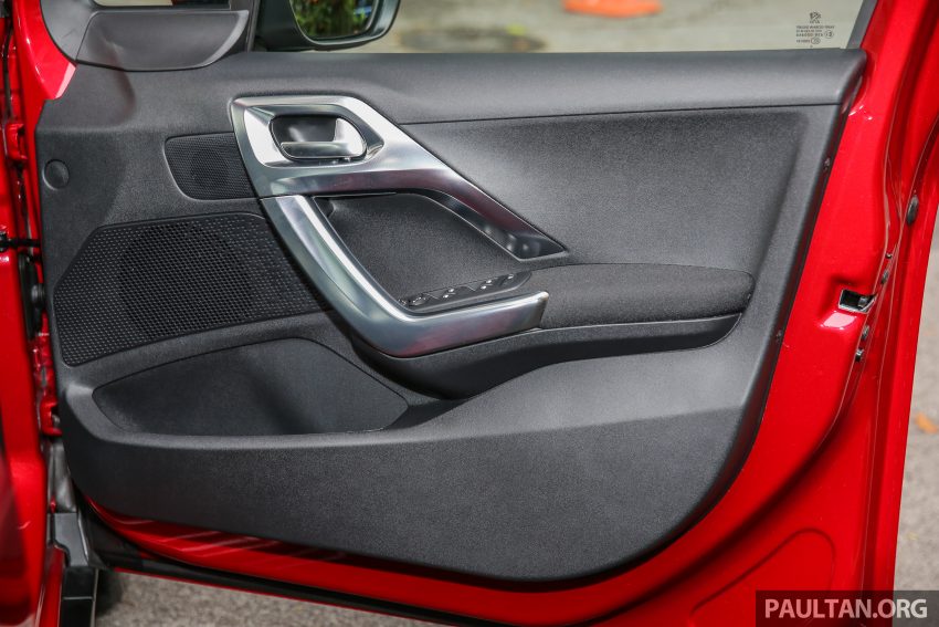 Peugeot 208 与 2008 小改预览，1.2 PureTech涡轮引擎。 16159