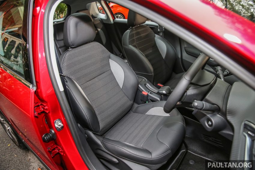 Peugeot 208 与 2008 小改预览，1.2 PureTech涡轮引擎。 16167