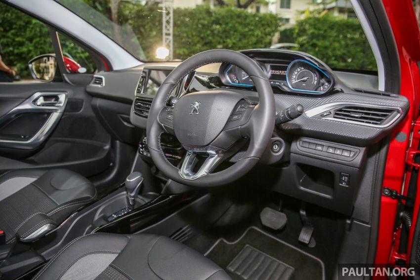 Peugeot 208 与 2008 小改预览，1.2 PureTech涡轮引擎。 16150
