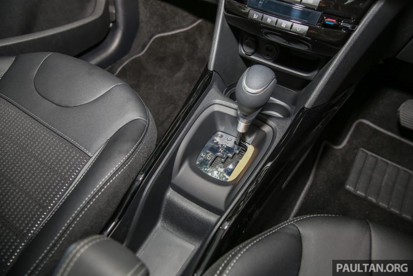 Peugeot 208 与 2008 小改预览，1.2 PureTech涡轮引擎。 16156