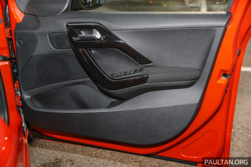 Peugeot 208 与 2008 小改预览，1.2 PureTech涡轮引擎。 16117