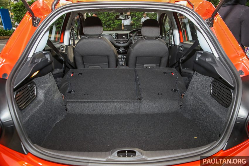 Peugeot 208 与 2008 小改预览，1.2 PureTech涡轮引擎。 16125