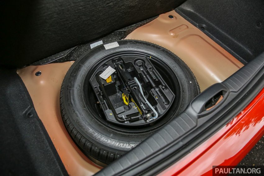 Peugeot 208 与 2008 小改预览，1.2 PureTech涡轮引擎。 16126