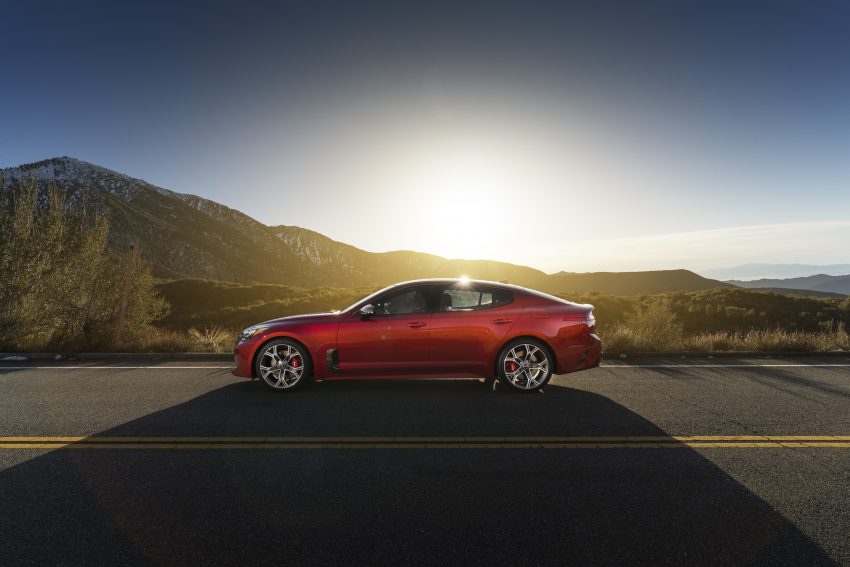 Kia Stinger 全球首演, Kia 首款四门轿跑, 搭载涡轮引擎！ 17370