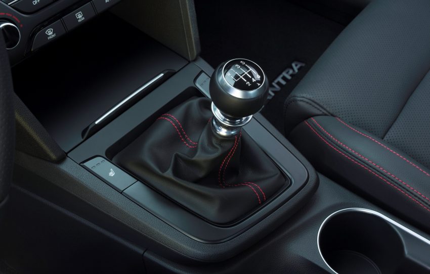 全新 Hyundai Elantra 现身本地公路，进行JPJ道路实测。 18609
