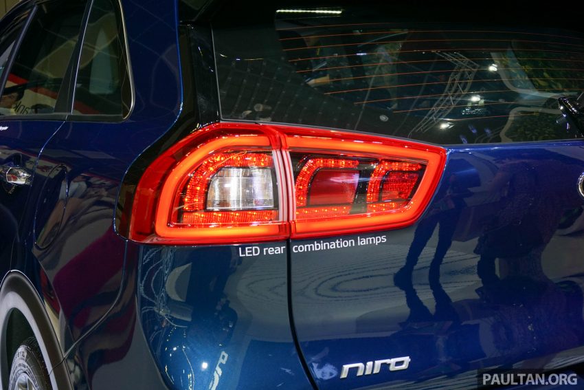 Kia Niro Hybrid 新加坡首发，新车上路价格十一万新币。 17922