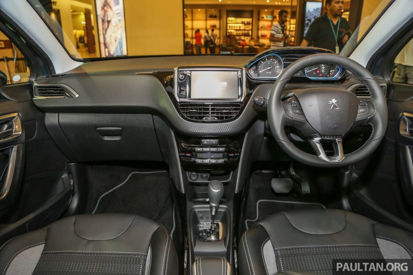 小改款 Peugeot 208 与 2008 本地上市，改搭 1.2 升涡轮引擎与六速自排，外型细微变化，价格 RM90k 与 RM110k。 17556
