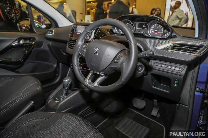 小改款 Peugeot 208 与 2008 本地上市，改搭 1.2 升涡轮引擎与六速自排，外型细微变化，价格 RM90k 与 RM110k。 17532
