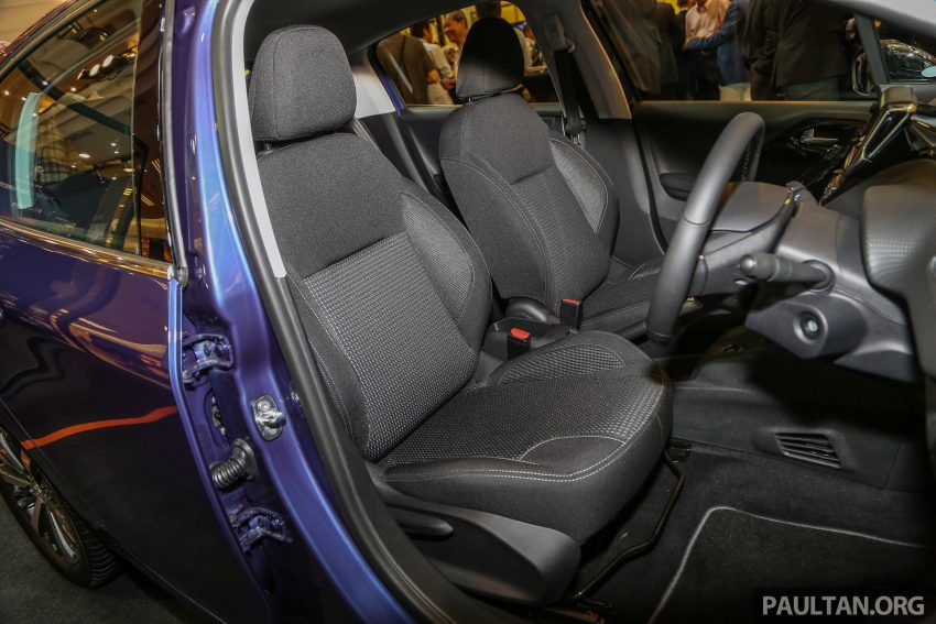 小改款 Peugeot 208 与 2008 本地上市，改搭 1.2 升涡轮引擎与六速自排，外型细微变化，价格 RM90k 与 RM110k。 17535