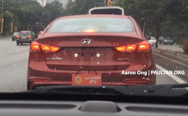 全新 Hyundai Elantra 现身本地公路，进行JPJ道路实测。