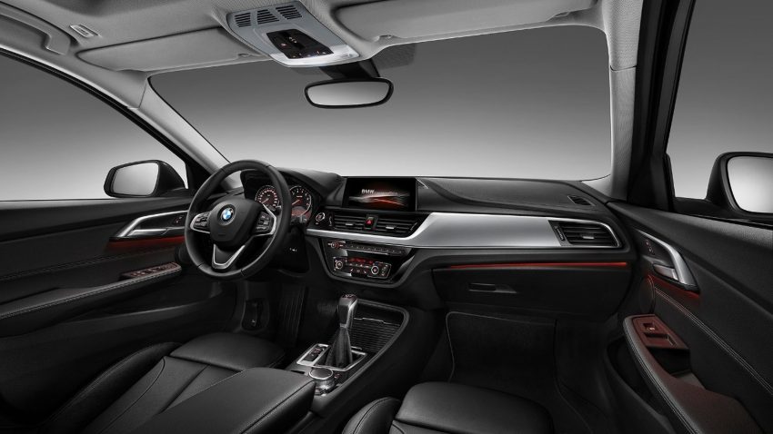 BMW 1 Series Sedan 中国上市，全车系使用前轮驱动。 20795