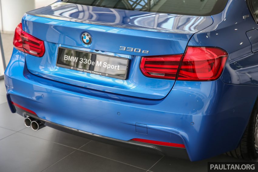 新车图集：BMW 330e M Sport，极富战斗气息的外型！ 19381