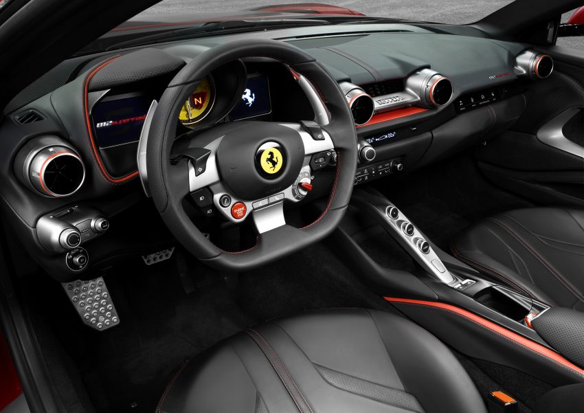 Ferrari 812 Superfast，800匹马力，史上最强的红马。 19973