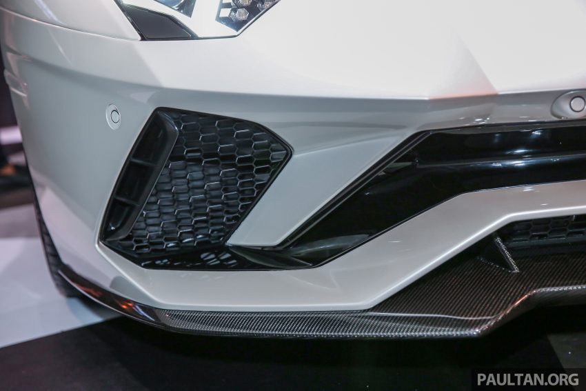 Lamborghini Aventador S 大马上市，税前售价180万起。 20316