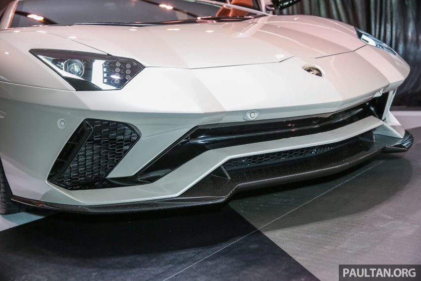 Lamborghini Aventador S 大马上市，税前售价180万起。 20317