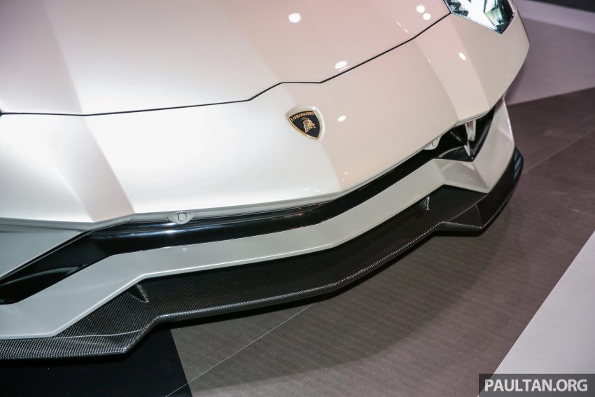 Lamborghini Aventador S 大马上市，税前售价180万起。 20318