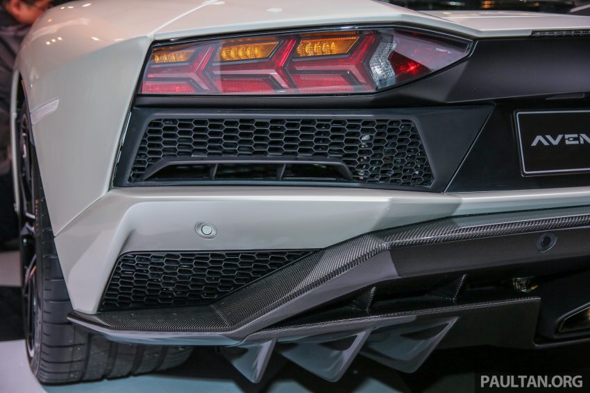 Lamborghini Aventador S 大马上市，税前售价180万起。 20330