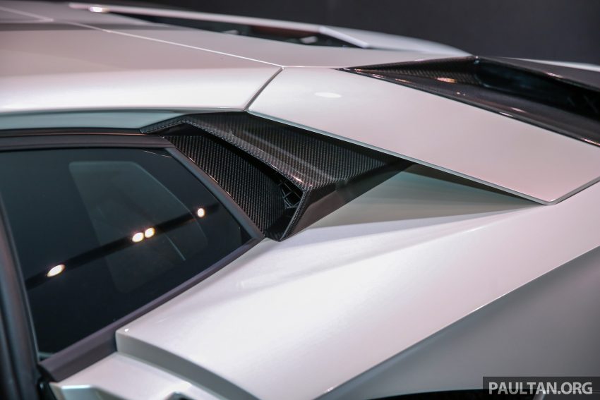 Lamborghini Aventador S 大马上市，税前售价180万起。 20336