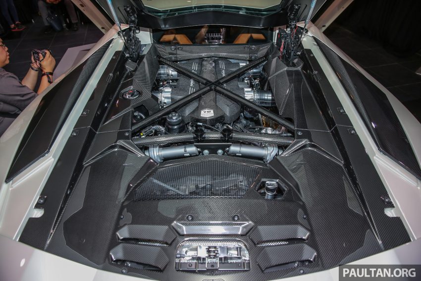 Lamborghini Aventador S 大马上市，税前售价180万起。 20337