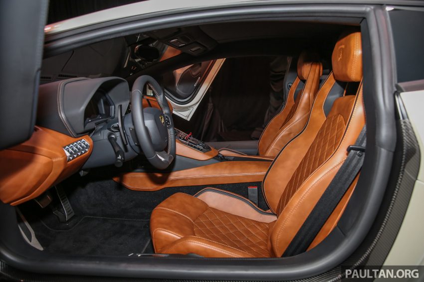 Lamborghini Aventador S 大马上市，税前售价180万起。 20352