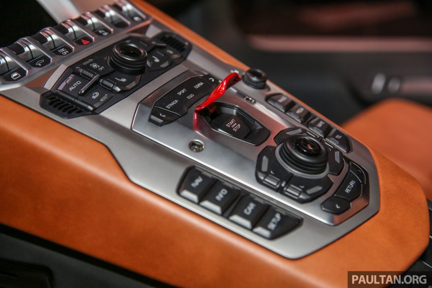 Lamborghini Aventador S 大马上市，税前售价180万起。 20345