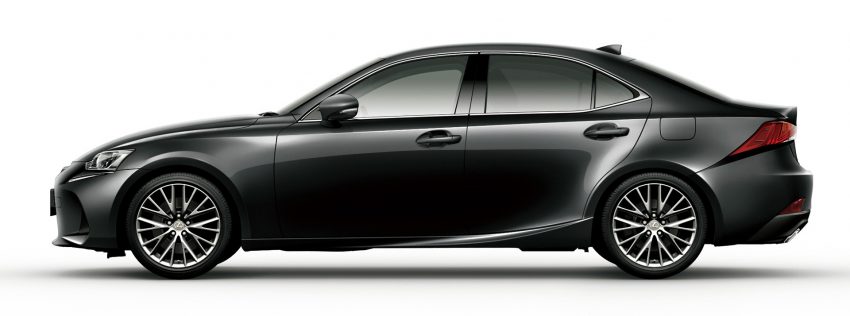 官网释出预告照，小改款 Lexus IS 近日内即将本地上市。 19437