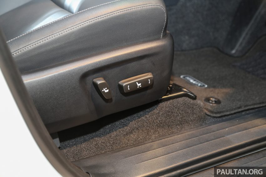 限量版登场, Toyota Hilux 2.4G Limited Edition, RM126k。 19531