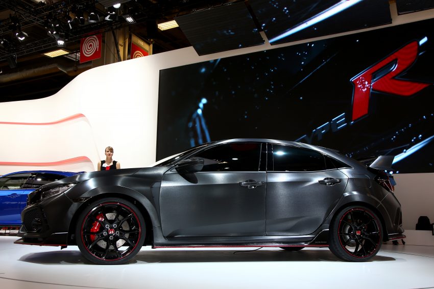 全新 Honda Civic Type R，发布前实车照网上流传。 21446