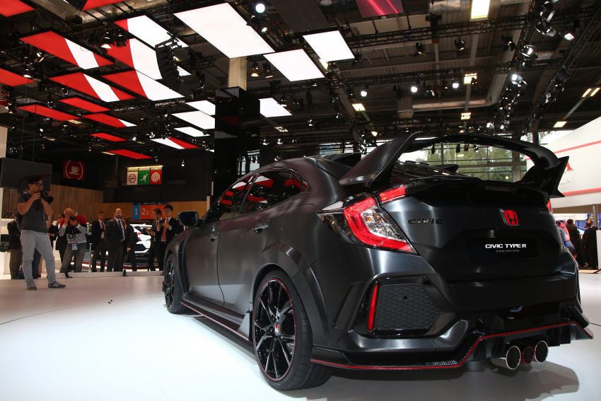 全新 Honda Civic Type R，发布前实车照网上流传。 21450