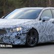 全新 Mercedes-Benz A-Class 雪地测试谍照，明年问世。