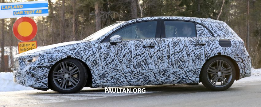 全新 Mercedes-Benz A-Class 雪地测试谍照，明年问世。 22094