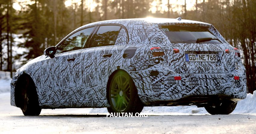 全新 Mercedes-Benz A-Class 雪地测试谍照，明年问世。 22096