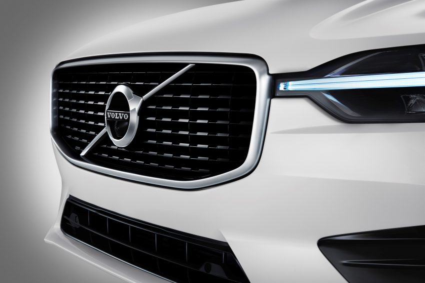 全新 Volvo XC60 日内瓦发布，全新外型，科技更先进。 21732