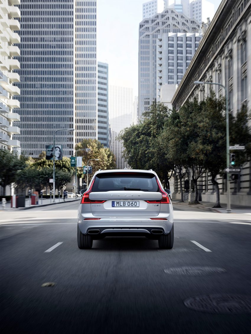 全新 Volvo XC60 日内瓦发布，全新外型，科技更先进。 21736