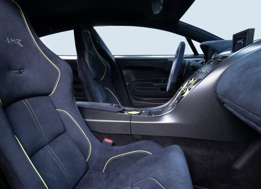 Aston Martin 将旗下 AMR 赛车部门独立成子品牌，专注发展赛道车型，推出 Rapide AMR 和 Vantage AMR Pro。 22143