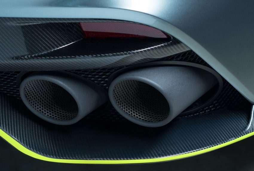 Aston Martin 将旗下 AMR 赛车部门独立成子品牌，专注发展赛道车型，推出 Rapide AMR 和 Vantage AMR Pro。 22147
