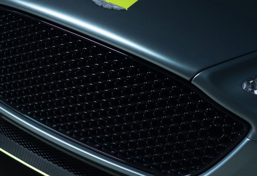 Aston Martin 将旗下 AMR 赛车部门独立成子品牌，专注发展赛道车型，推出 Rapide AMR 和 Vantage AMR Pro。 22160