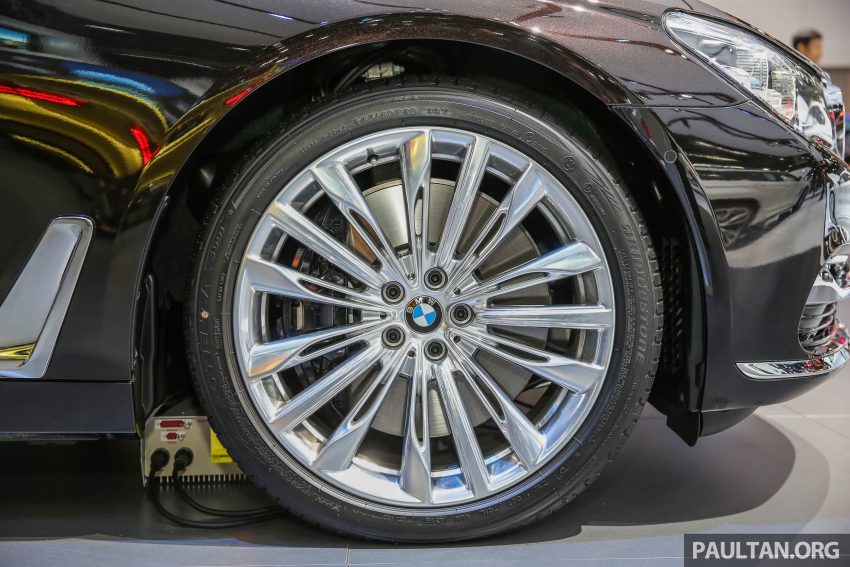 曼谷车展：BMW M760Li xDrive，超强性能的豪华旗舰。 23808