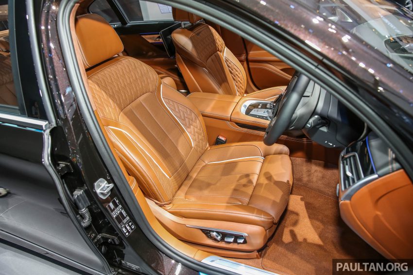 曼谷车展：BMW M760Li xDrive，超强性能的豪华旗舰。 23835