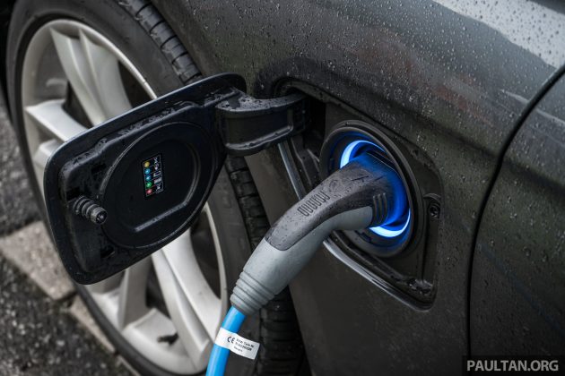 不放弃！BMW 坚信传统内燃式引擎仍可继续生存多30年