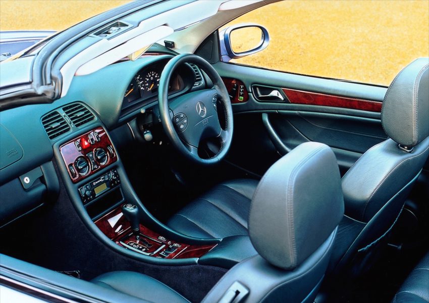 Mercedes-Benz E-Class Coupe，带您细看49年的发展。 22031
