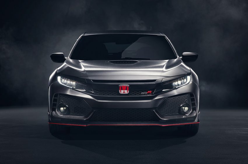 全新 Honda Civic Type R，发布前实车照网上流传。 21457