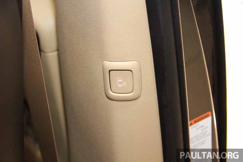 全新 Kia Grand Carnival 正式上市，价格从RM153k起。 22877
