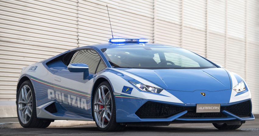 意大利警方好福利， Lamborghini Huracan 充当警车。 23924