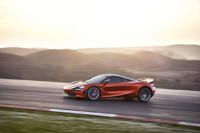 McLaren 720S 面世，720匹马力，极速飙破341km/h。 21788