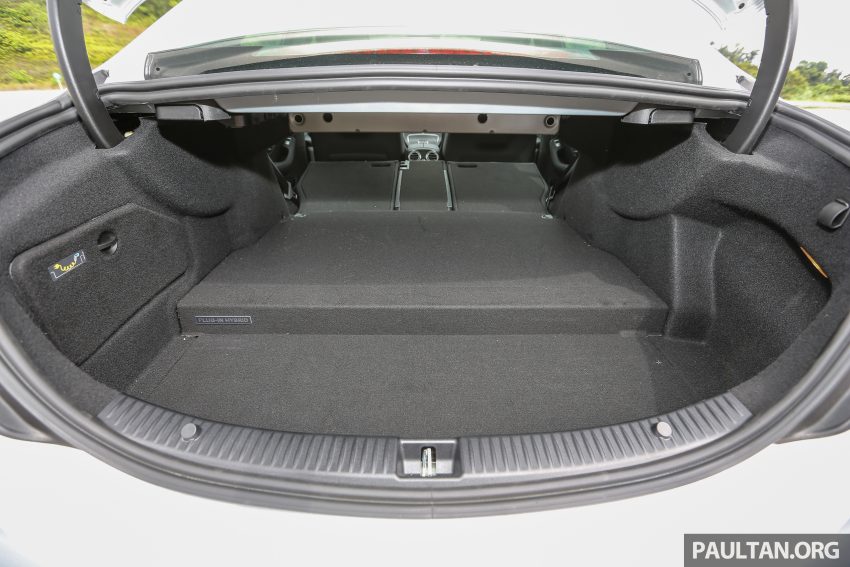 试驾：Mercedes-Benz C 350 e，迈入绿色节能新时代。 22707