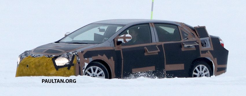 全新 Toyota Corolla 积极开发，国外雪地测试谍照曝光。 21893