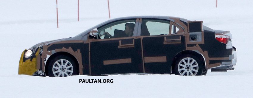 全新 Toyota Corolla 积极开发，国外雪地测试谍照曝光。 21894